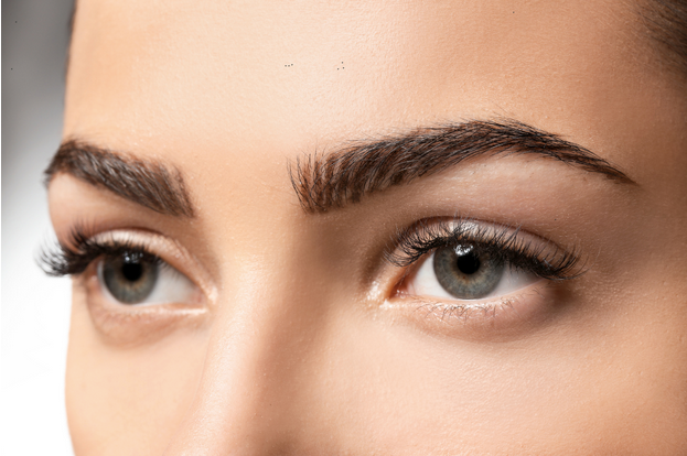 Castor Oil for Eyebrows and Eyelashes