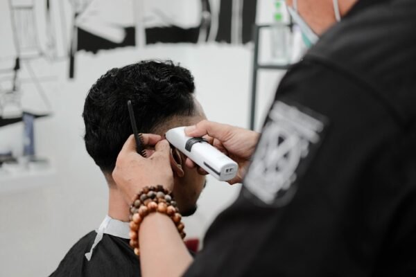 15 Effortless Short Haircuts for Men: Style Made Simple!